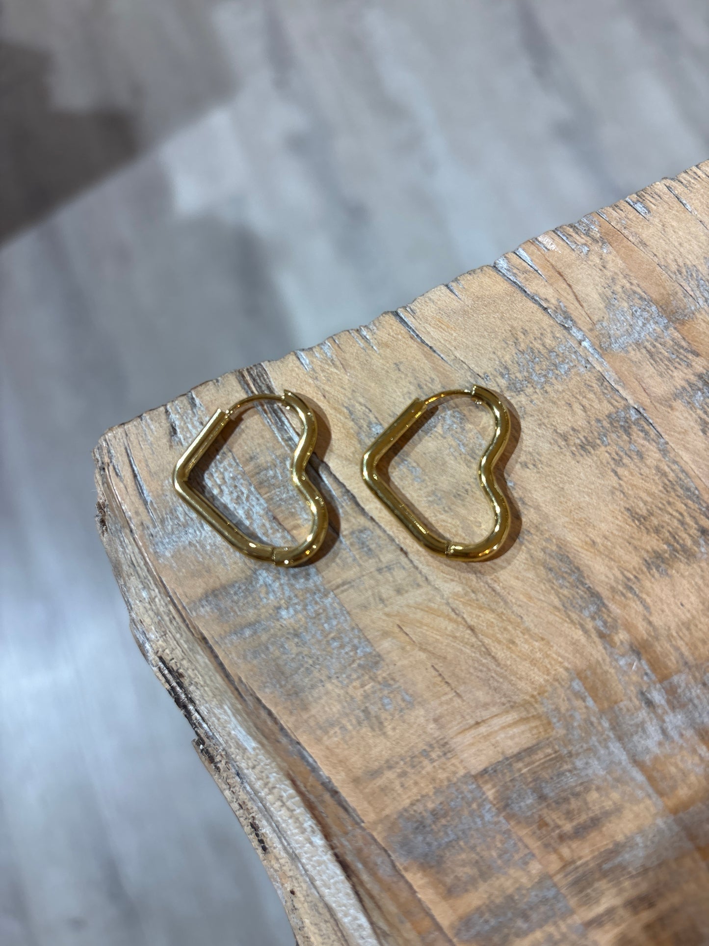 Orecchini CUORE VUOTO ORO
