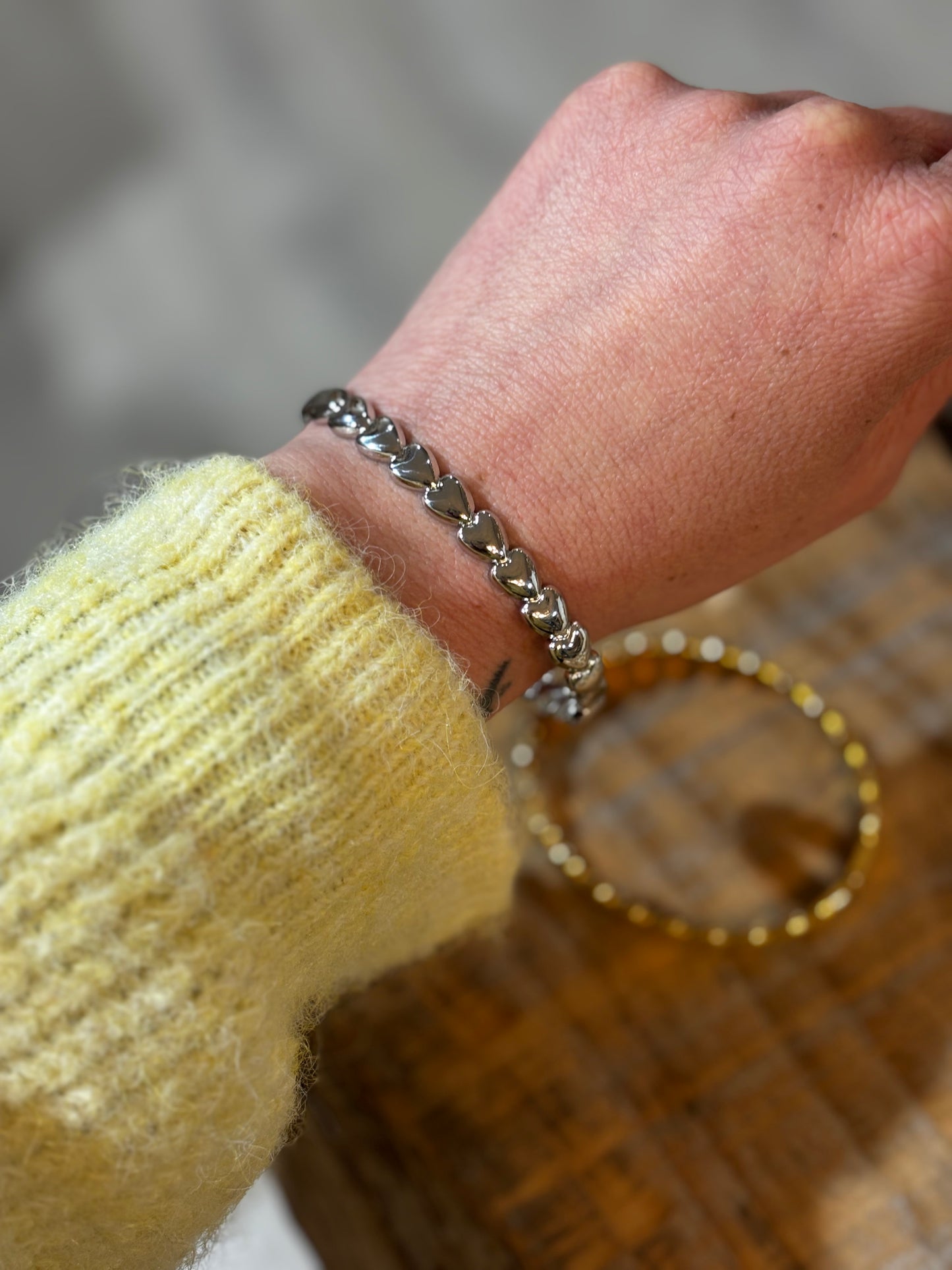 Bracciale rigido CUORE PIENO