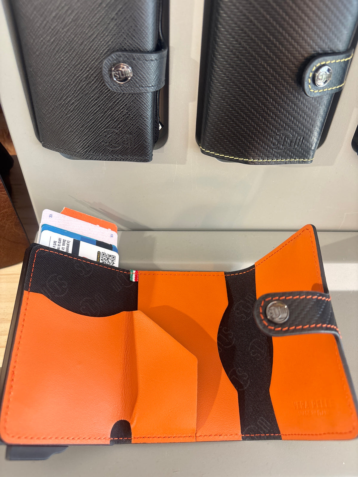 Portafoglio SLIM CARBON NERO&ARANCIONE