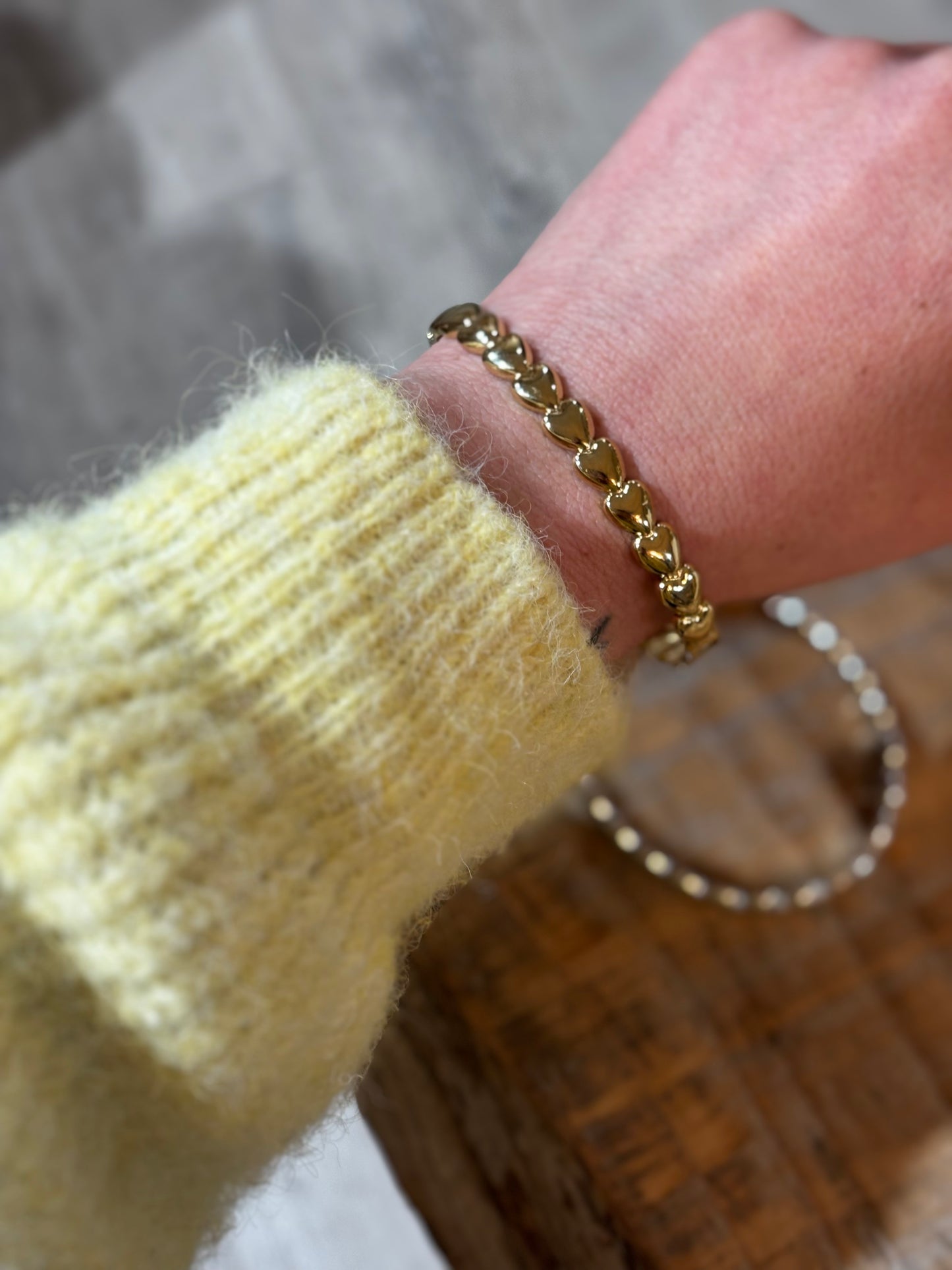 Bracciale rigido CUORE PIENO