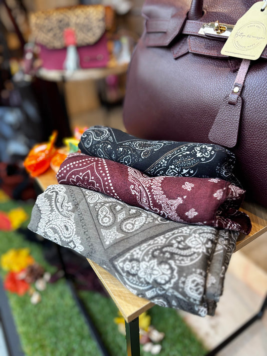 Pashmina PAISLEY