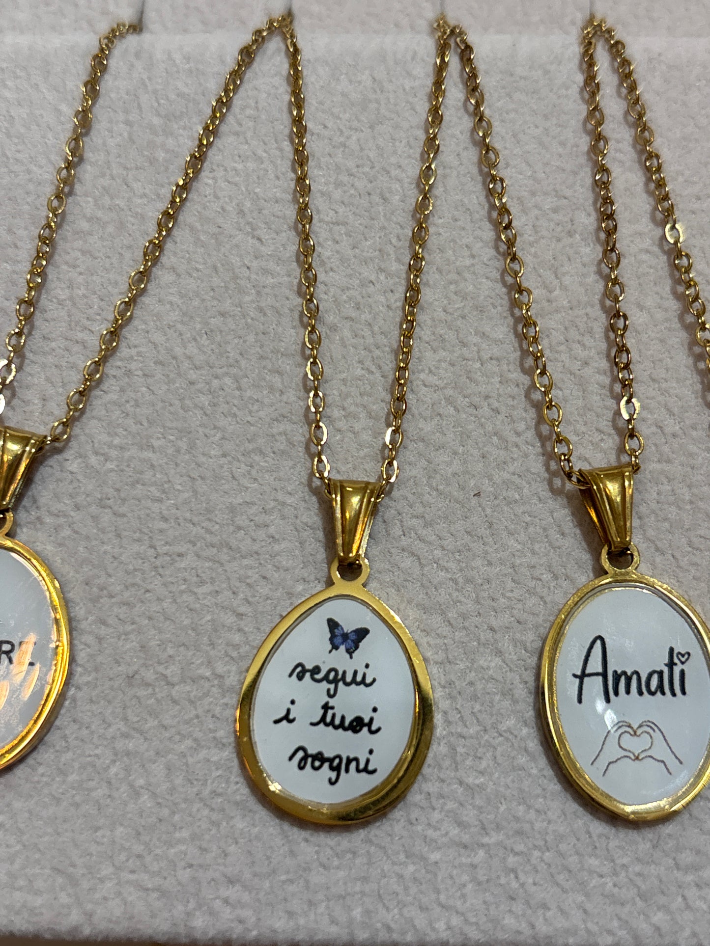 Collana MOTIVO (clicca per vedere tutte le frasi)